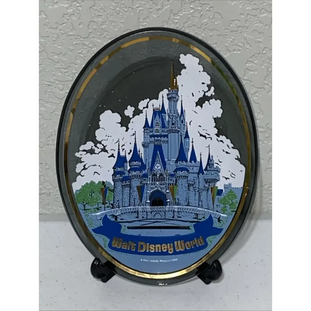 VTG Walt Disney World Cinderella’s Castle Oval Souvenir Glass Plate With‎ Stand